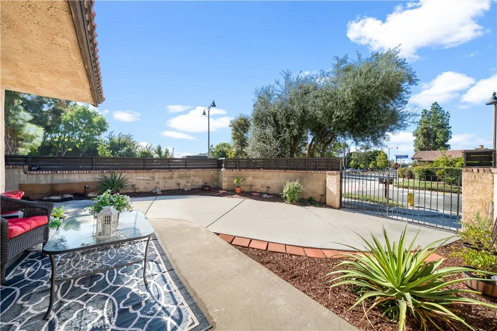 1136 Calle Adra, Duarte, California 91010 home-pic-6