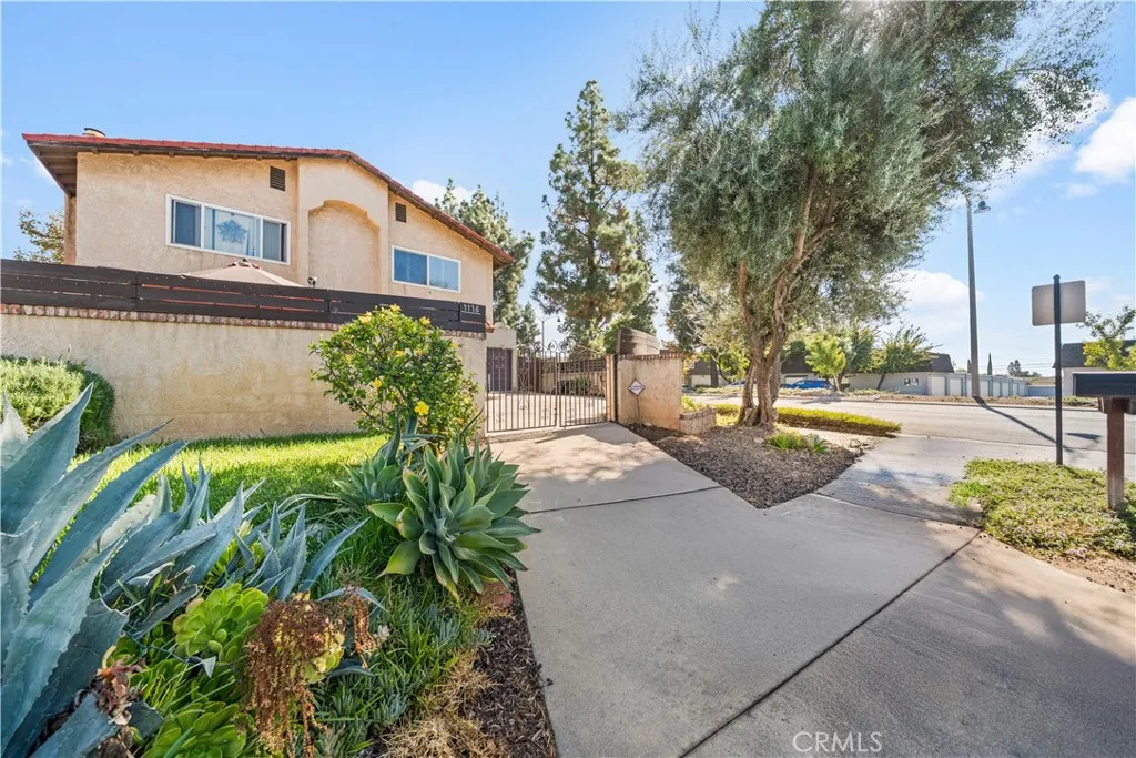1136 Calle Adra, Duarte, California 91010 home-pic-1