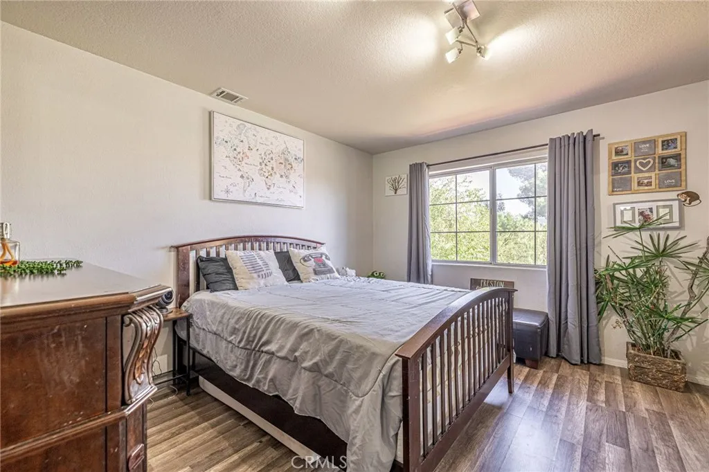41423 Vista Linda, Palmdale, California 93551 home-pic-40