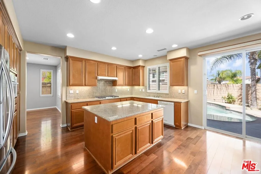 45495 Peacock Place, Temecula, California 92592 home-pic-12