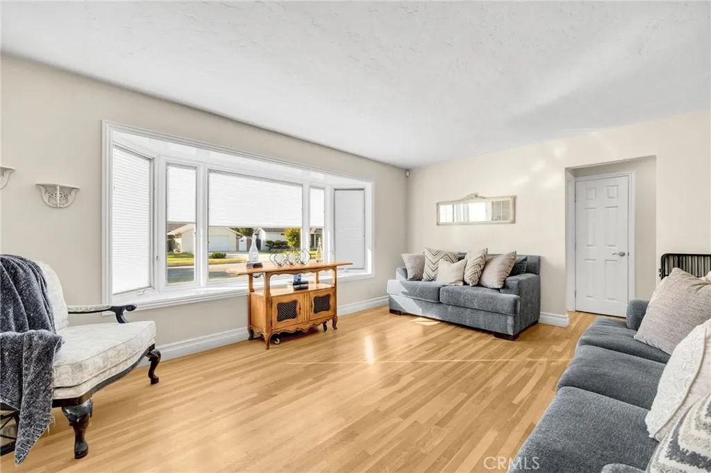 618 S Lee, Fullerton, California 92833 home-pic-4