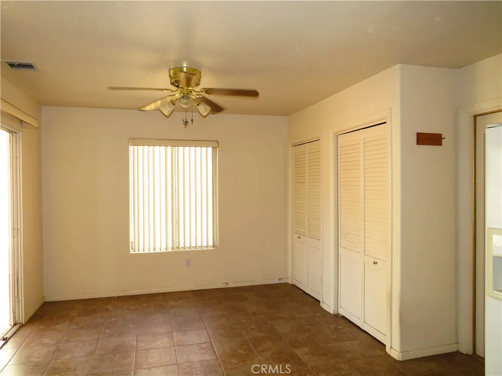 10936 Moreno, Hesperia, California 92345 home-pic-5