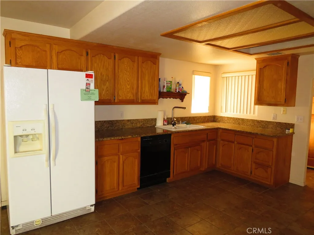 10936 Moreno, Hesperia, California 92345 home-pic-4