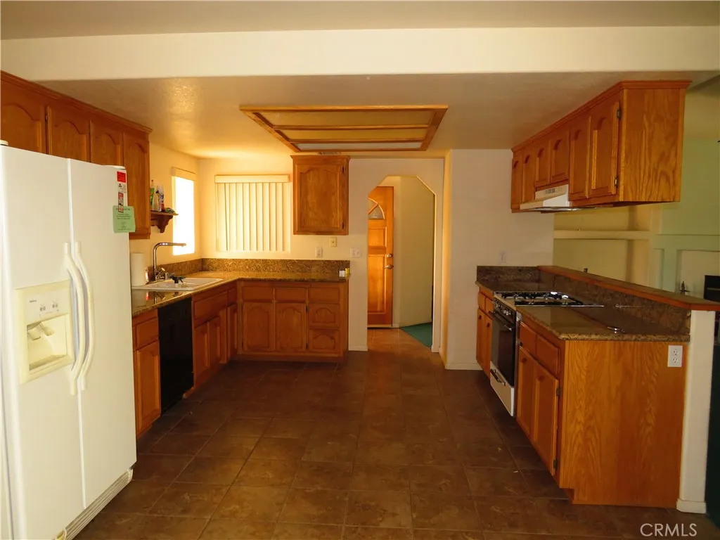 10936 Moreno, Hesperia, California 92345 home-pic-3