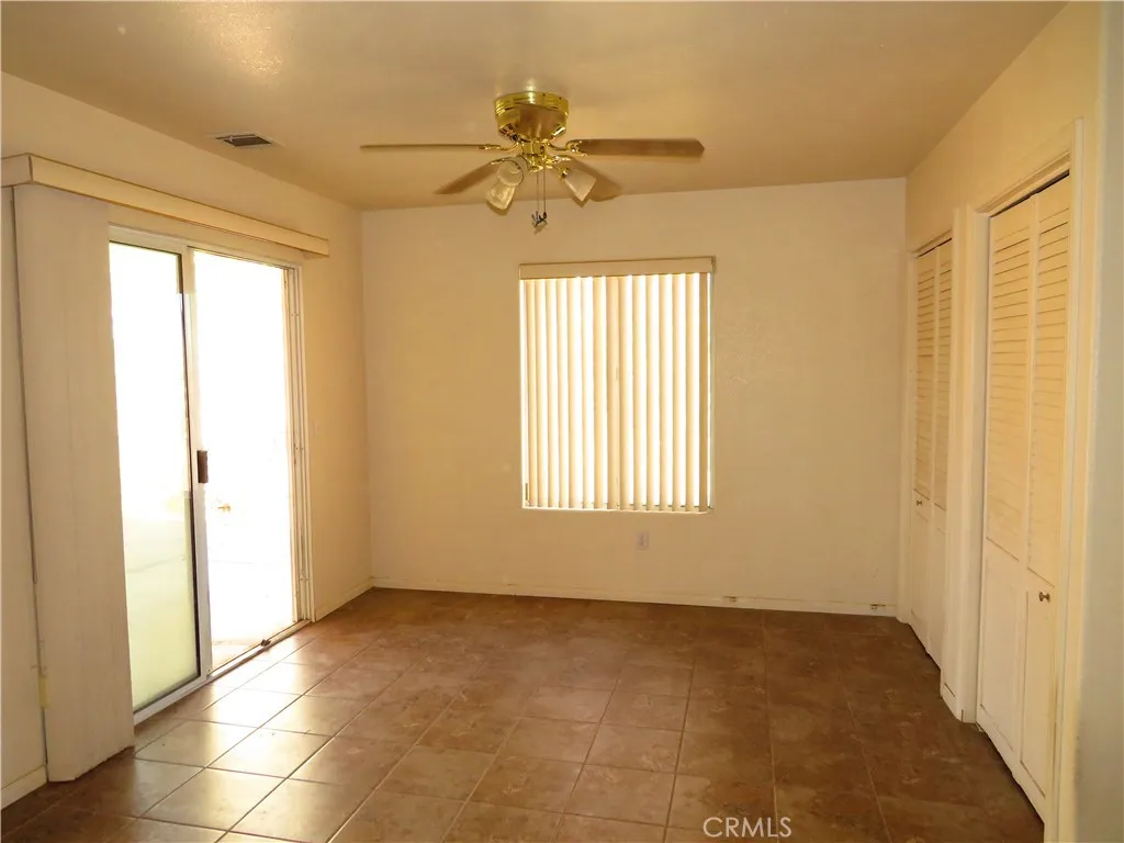 10936 Moreno, Hesperia, California 92345 home-pic-6