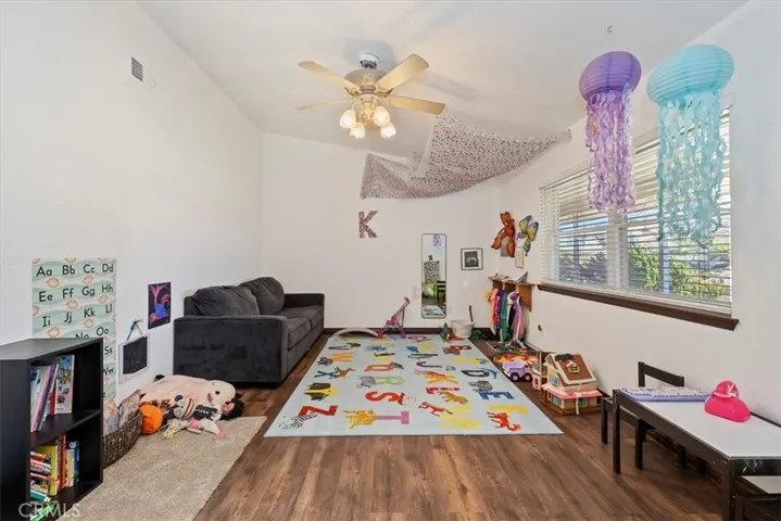 12876 Cedar Street, Hesperia, California 92344