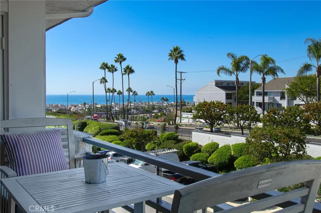 220 Nice Lane 215, Newport Beach, California 92663 home-pic-16