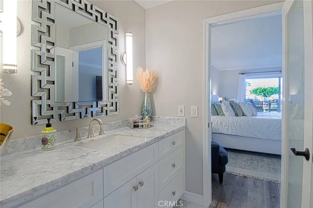 220 Nice Lane 215, Newport Beach, California 92663 home-pic-15