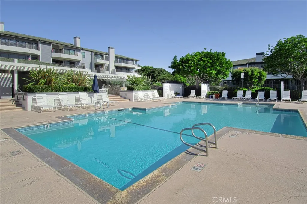220 Nice Lane 215, Newport Beach, California 92663 home-pic-17