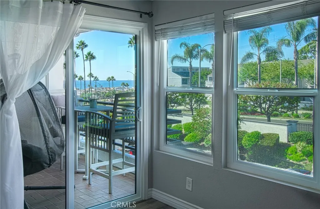 220 Nice Lane 215, Newport Beach, California 92663 home-pic-7