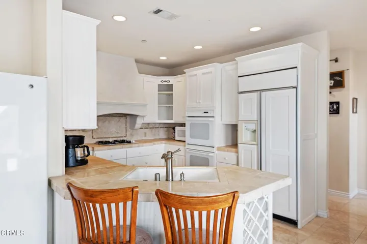 14-web-or-mls-14 - Kitchen