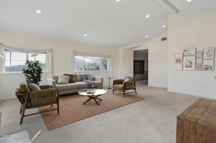 Living room 2 final_composition_ee593e92