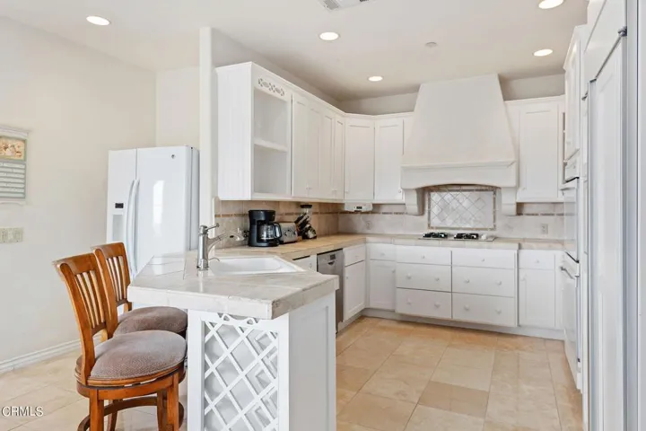 13-web-or-mls-13 - Kitchen