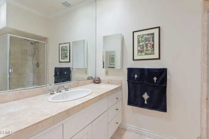 21-web-or-mls-21 - Bathroom 2