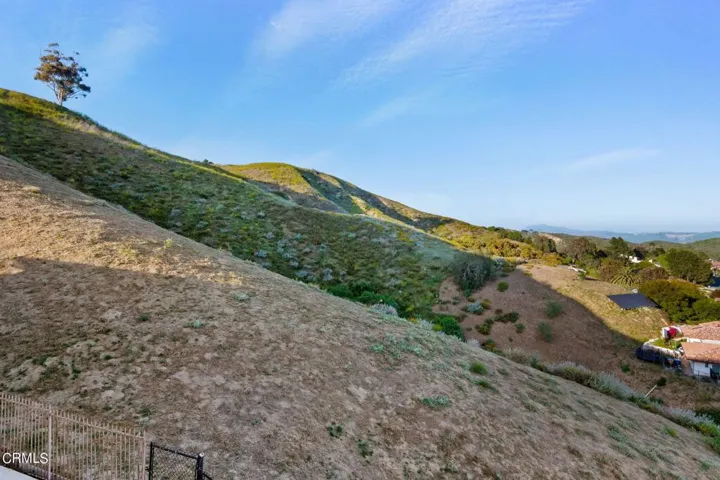 9-web-or-mls-09 - Balcony Views