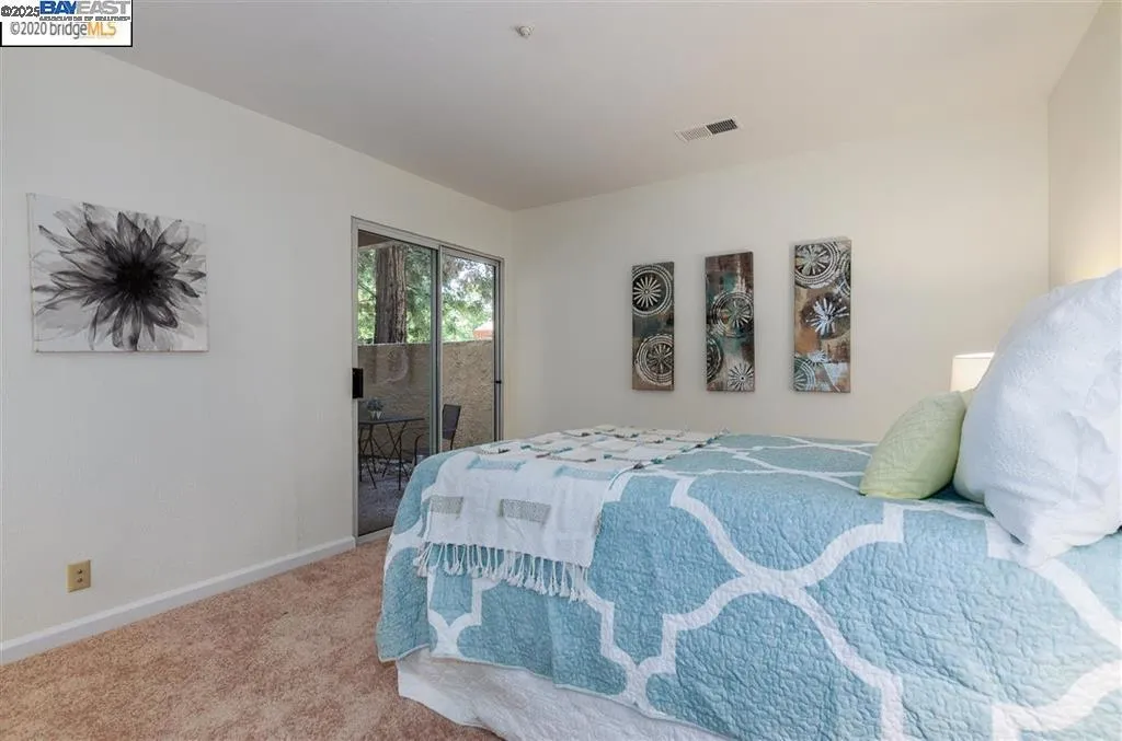 1310 Walden Rd 11, Walnut Creek, California 94597 home-pic-16