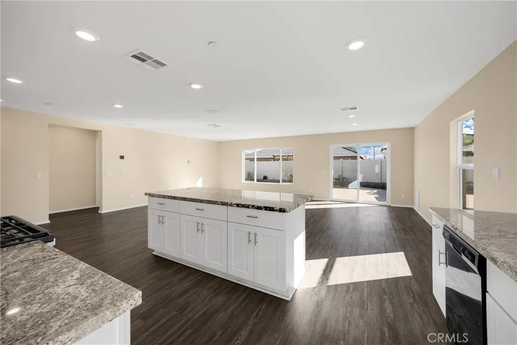 29046 Delores Lane, Winchester, California 92596 home-pic-32