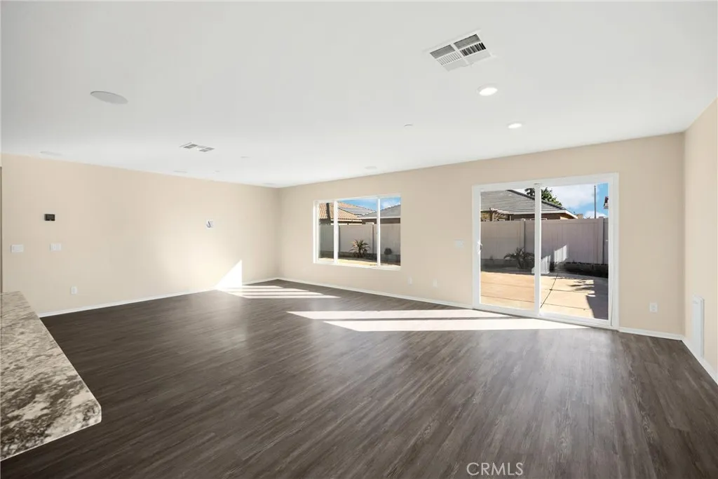29046 Delores Lane, Winchester, California 92596 home-pic-17