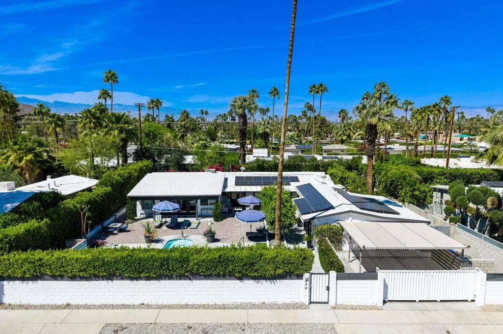 830 N Riverside Drive, Palm Springs, California 92264 home-pic-55