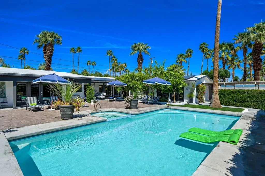 830 N Riverside Drive, Palm Springs, California 92264 home-pic-45