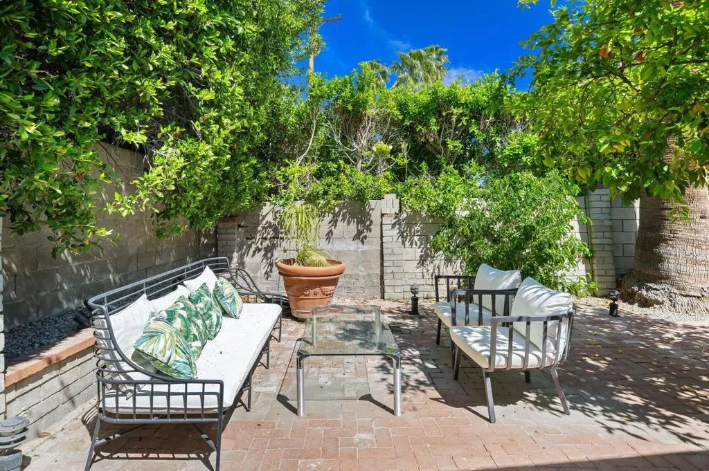 830 N Riverside Drive, Palm Springs, California 92264 home-pic-52