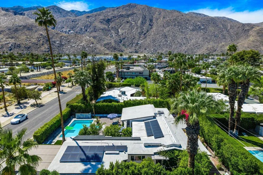830 N Riverside Drive, Palm Springs, California 92264 home-pic-54