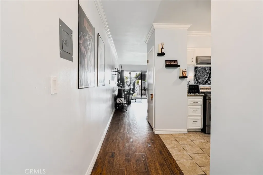 15344 Weddington, Sherman Oaks, California 91411 home-pic-9