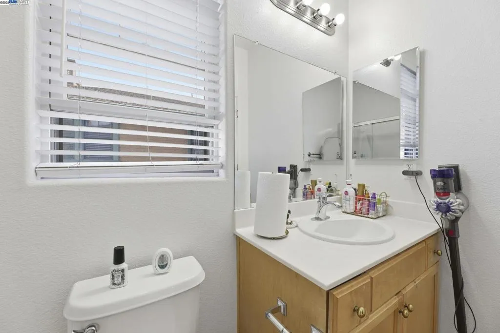 1136 Taraya Ter, Hercules, California 94547 home-pic-33