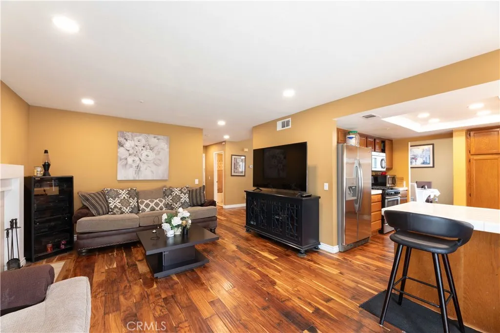 11541 Plane Tree, Fontana, California 92337 home-pic-17