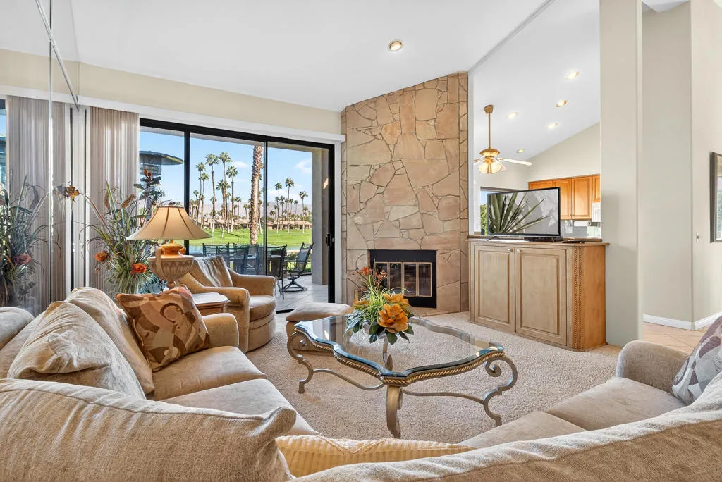 76232 Poppy Lane, Palm Desert, California 92211 home-pic-2