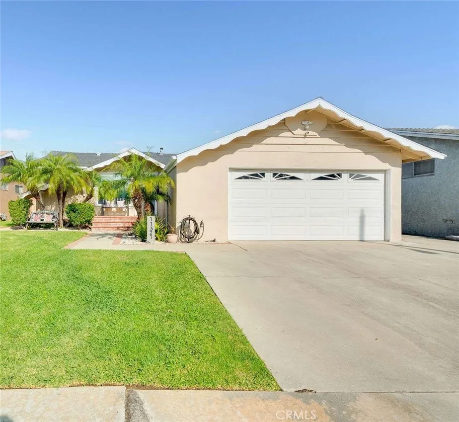 11321 212th, Lakewood, California 90715 home-pic-0