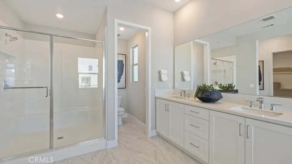 725 Walnut Terrace, Montebello, California 90640 home-pic-15