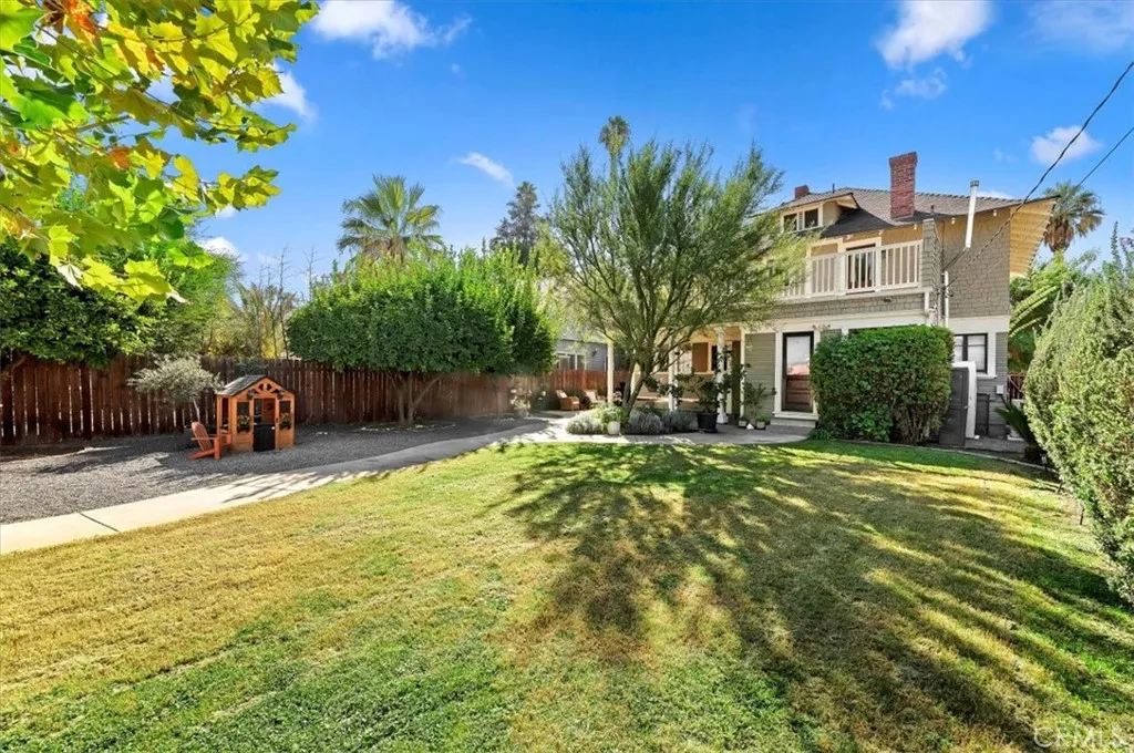 4161 University, Riverside, California 92501 home-pic-2
