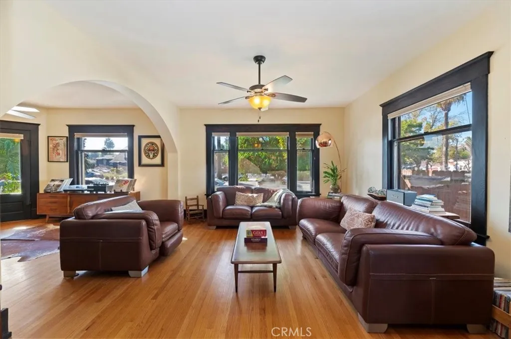 4161 University, Riverside, California 92501 home-pic-15