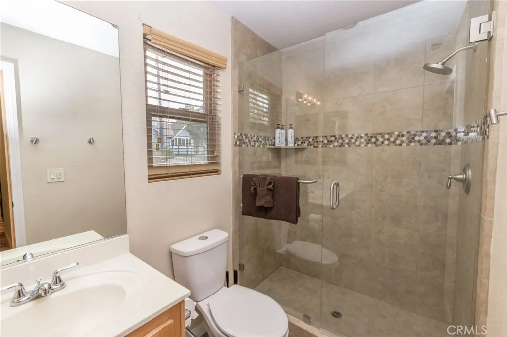 620 Villa Grove, Big Bear City, California 92315 home-pic-23