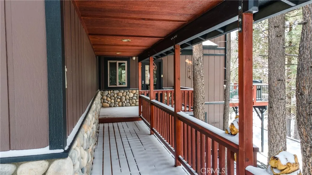 620 Villa Grove, Big Bear City, California 92315 home-pic-7