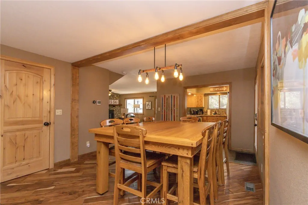 620 Villa Grove, Big Bear City, California 92315 home-pic-8
