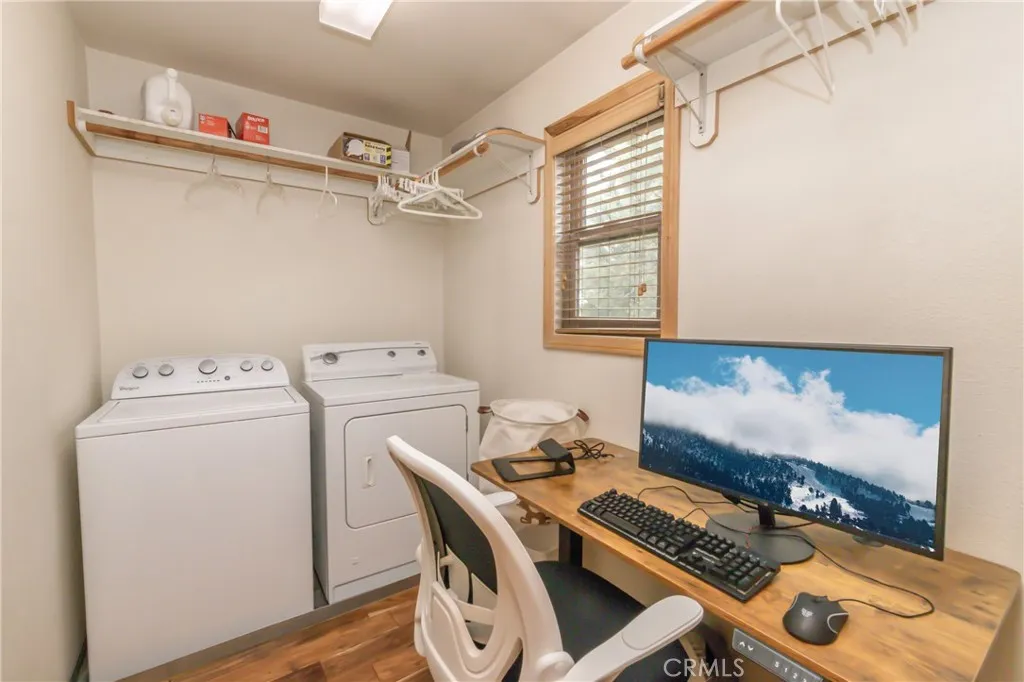 620 Villa Grove, Big Bear City, California 92315 home-pic-24
