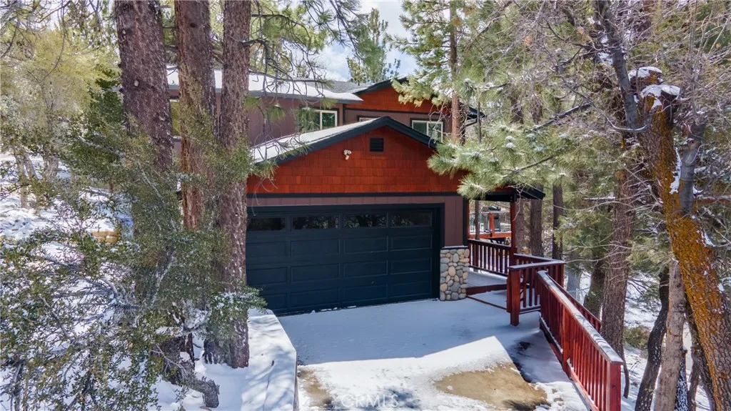 620 Villa Grove, Big Bear City, California 92315 home-pic-6
