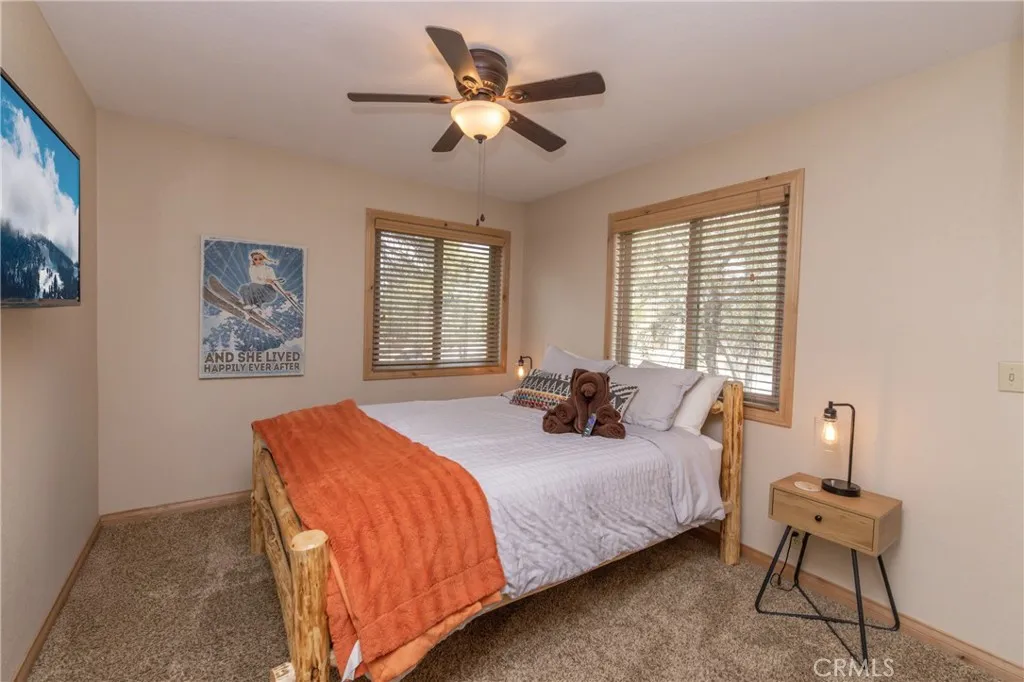 620 Villa Grove, Big Bear City, California 92315 home-pic-27