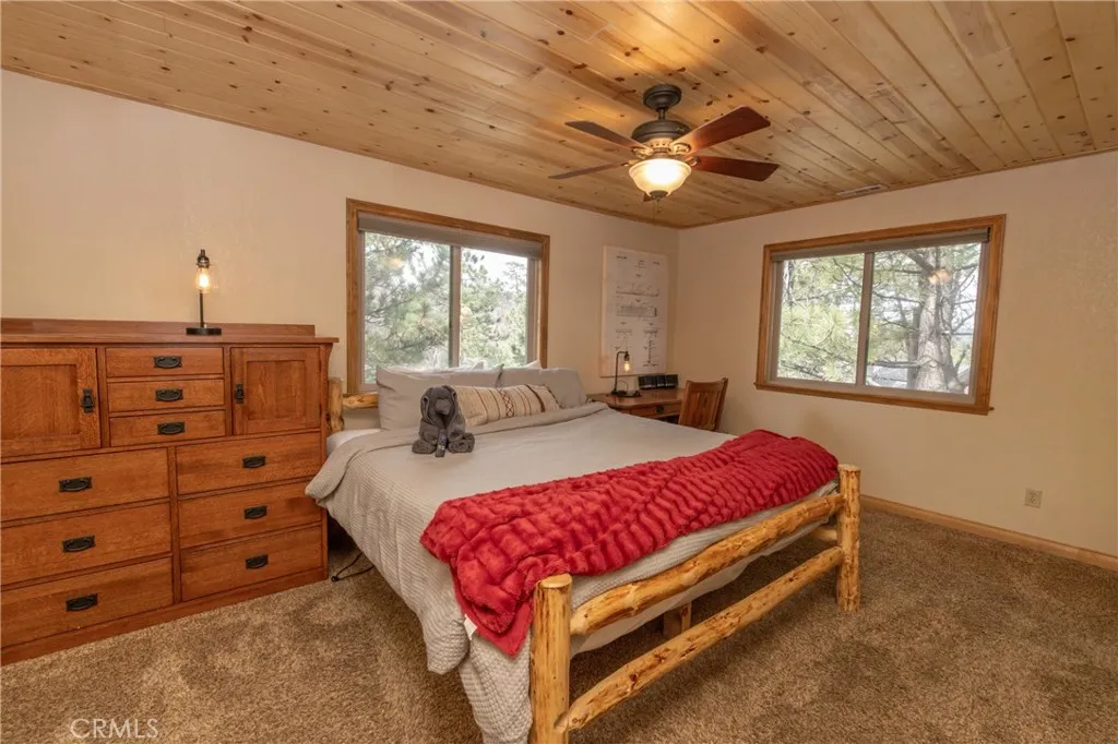 620 Villa Grove, Big Bear City, California 92315 home-pic-19