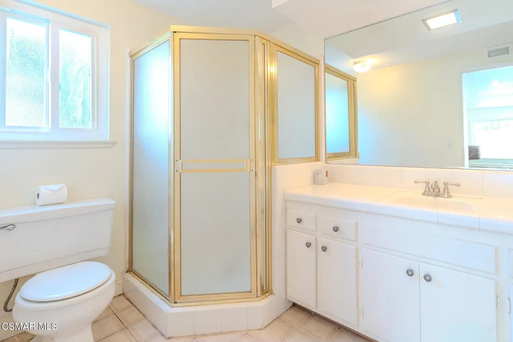 1041 Balsamo Avenue, Simi Valley, California 93065 home-pic-20