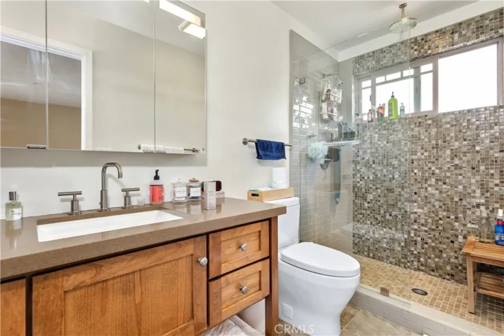 871 Islay, San Luis Obispo, California 93401