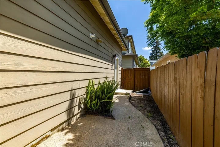 871 Islay, San Luis Obispo, California 93401