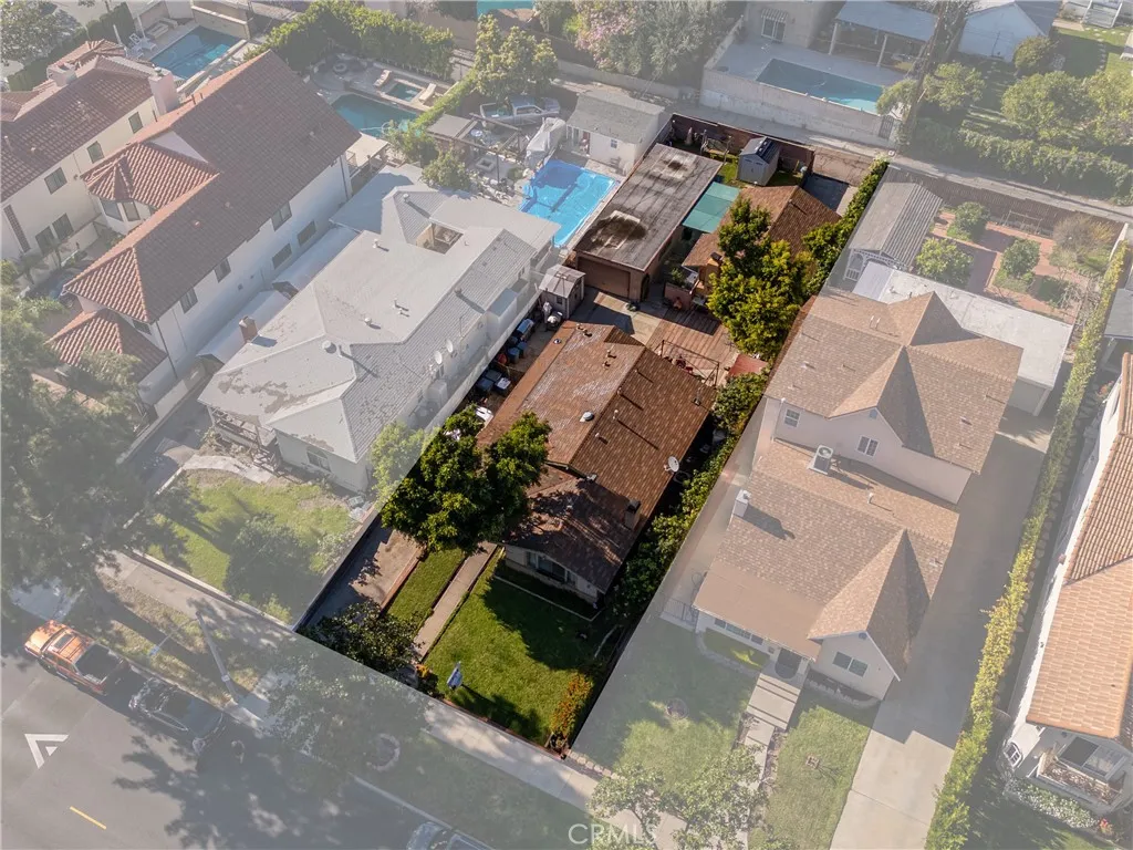 815 E Magnolia, Burbank, California 91501 home-pic-21