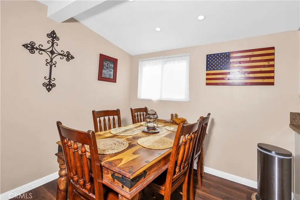 815 E Magnolia, Burbank, California 91501 home-pic-15
