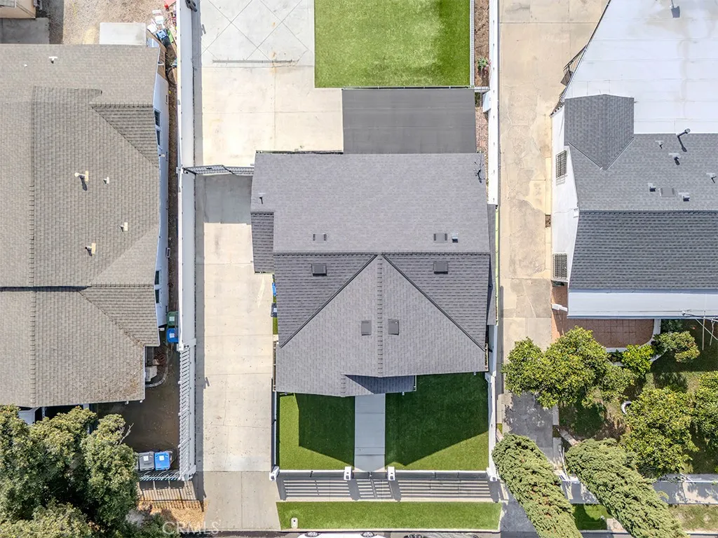 1130 W Chestnut, Santa Ana, California 92703 home-pic-18