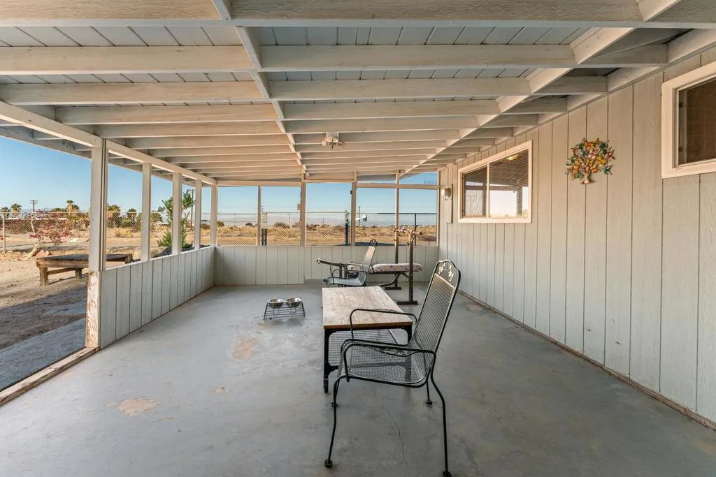 2497 Shore Isle Avenue, Thermal, California 92274 home-pic-24