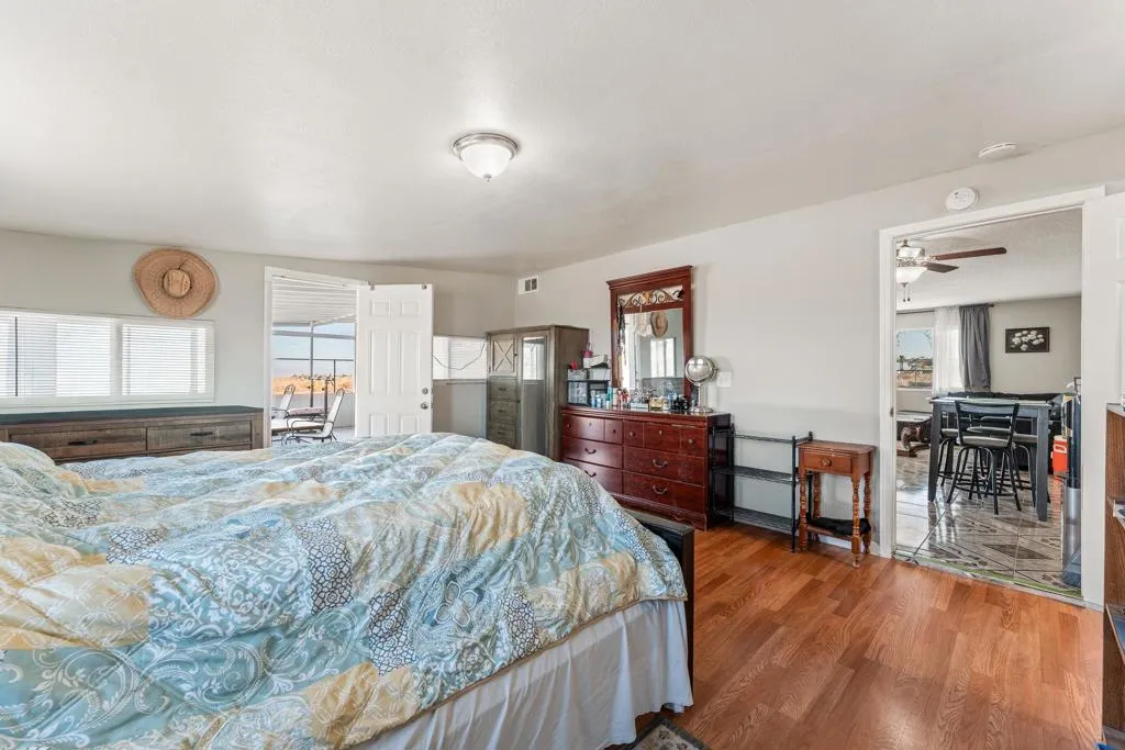 2497 Shore Isle Avenue, Thermal, California 92274 home-pic-29