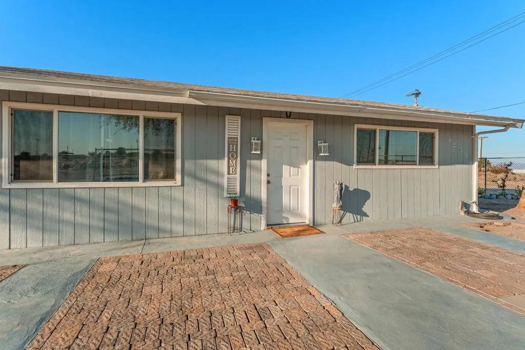 2497 Shore Isle Avenue, Thermal, California 92274 home-pic-14